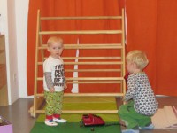 /album/fotogalerie/die-grosen-geschwister-durfen-auch-mit-in-die-baby-mama-spielgruppe-jpg1/